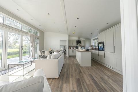 3 bedroom holiday lodge for sale, Dartmouth Grove, Blackawton TQ9
