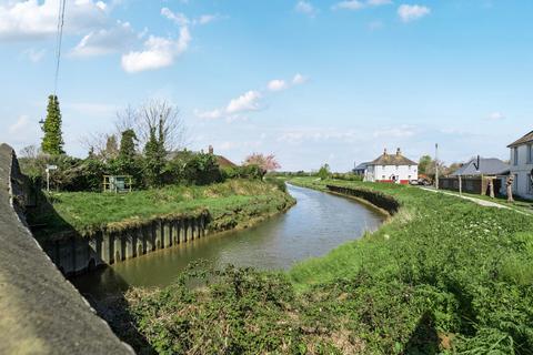 undefined, High Street, Upper Beeding, BN44