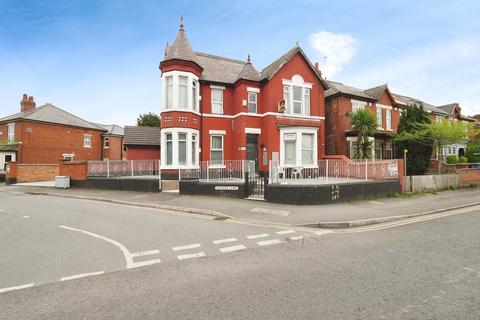 10 bedroom detached house for sale