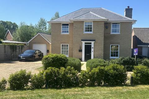 4 bedroom detached house for sale, Sterlet Grove, Mulbarton, Norwich, NR14 8FS