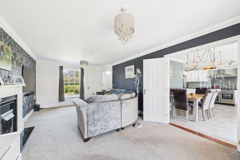 4 bedroom detached house for sale, Sterlet Grove, Mulbarton, Norwich, NR14 8FS