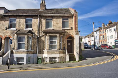 2 bedroom end of terrace house for sale, Bradstone Road, Folkestone, CT20