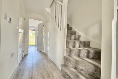 4 bedroom semi-detached house for sale, Windhover Road, Stratford-upon-Avon CV37