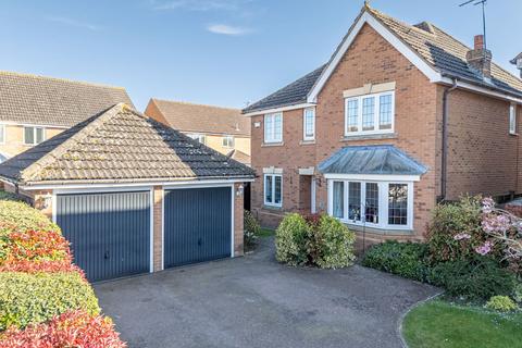 4 bedroom detached house for sale, Meadow Sweet Road, Rushden NN10
