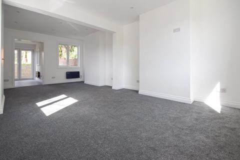3 bedroom end of terrace house for sale, Bill Street Road, Strood, ME2