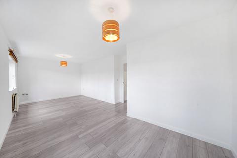 2 bedroom flat for sale, Friars Close, Ilford IG1