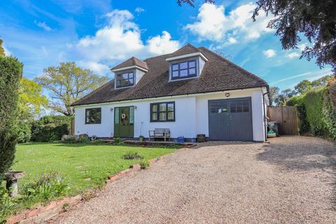 4 bedroom detached house for sale, Skinners Lane, Catsfield, TN33