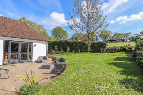 4 bedroom detached house for sale, Skinners Lane, Catsfield, TN33