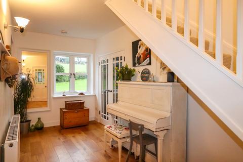 4 bedroom detached house for sale, Skinners Lane, Catsfield, TN33