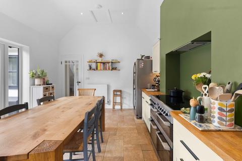 4 bedroom detached house for sale, Skinners Lane, Catsfield, TN33
