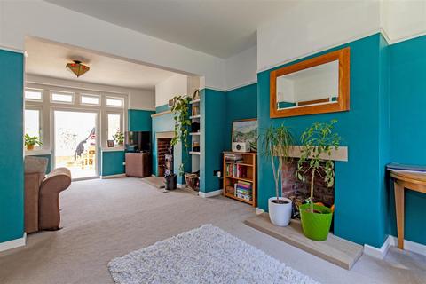 3 Bemrose Gate, Bamford, Hope Valley, S33 0AE