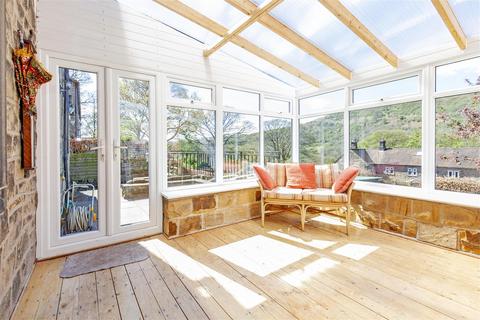 3 Bemrose Gate, Bamford, Hope Valley, S33 0AE