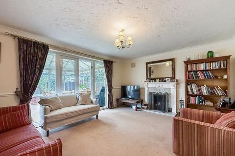 15 Beech Grove, Rushmere St Andrew, Ipswich, IP5 1AD