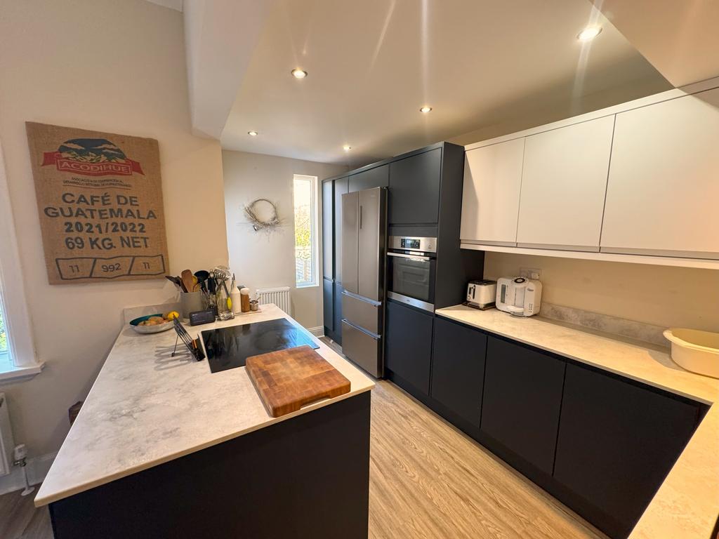 Kitchen 3