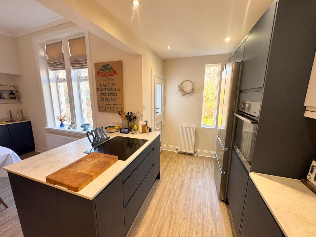 Kitchen 4