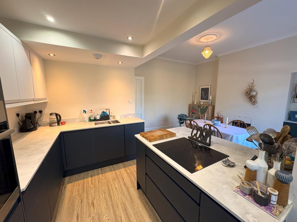 Kitchen 5