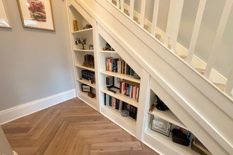 19 Ballogie Road, Glasgow, G44 4SZ