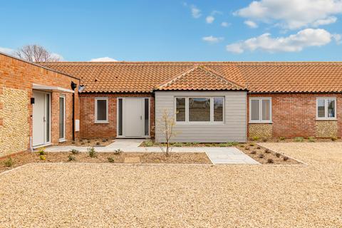3 bedroom bungalow for sale, Lower Farm Mews, Tittleshall