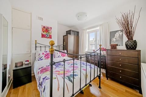 70a Fordmill Road, London, SE6 3JN