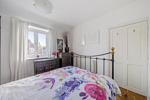 70a Fordmill Road, London, SE6 3JN