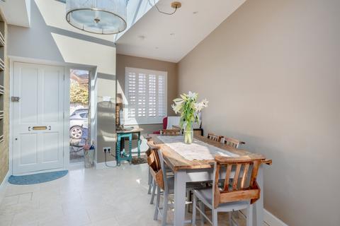 1 Jameson Close, London, W3 8NQ