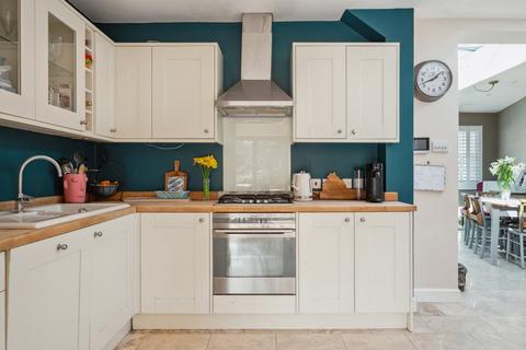 1 Jameson Close, London, W3 8NQ
