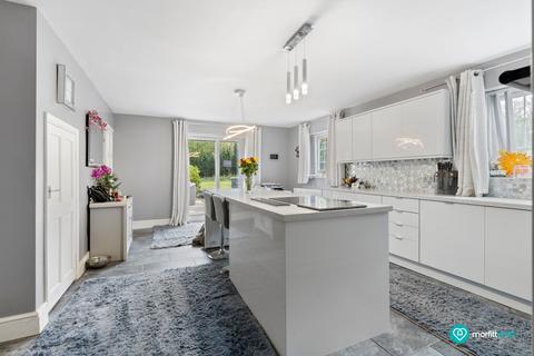 4 bedroom detached house for sale, Valley House, Woodall Road, Killamarsh, S21 2EW