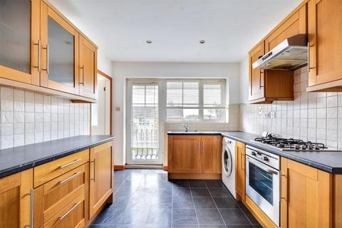 2 bedroom maisonette for sale, Woodside Drive, Arnold