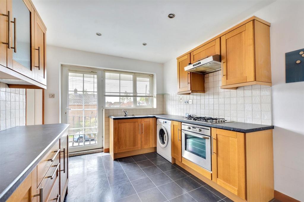 Kitchen 3.jpeg