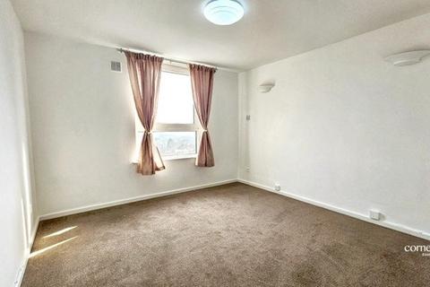 2 bedroom apartment for sale, London SE25