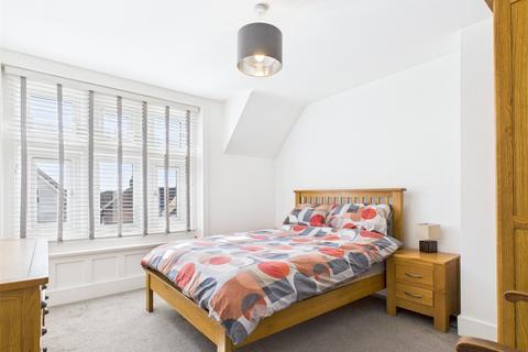 1 bedroom apartment for sale, Lymington Road, Highcliffe, Christchurch, Dorset, BH23