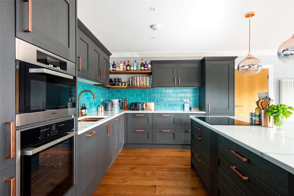 Kitchen/Breakfast 2
