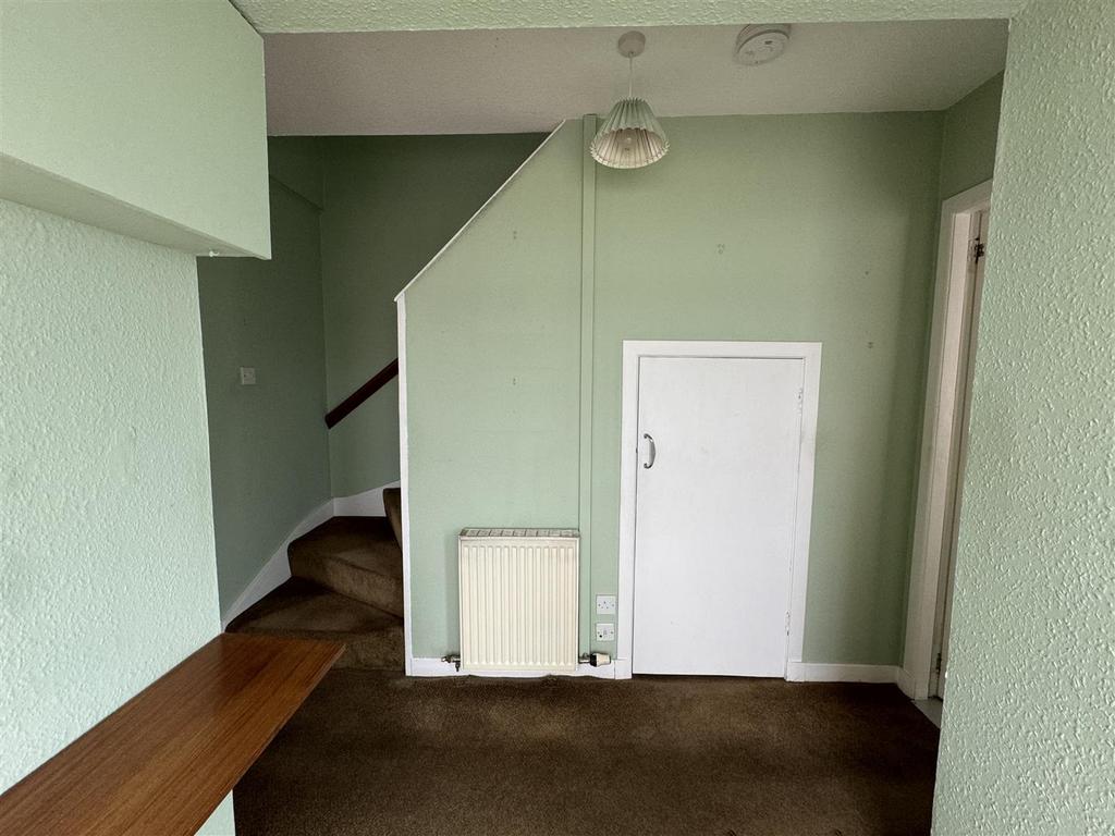 Entrance hallway.jpg