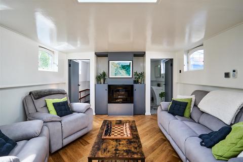 3 bedroom houseboat for sale, Ham Wharf, Brentford, TW8