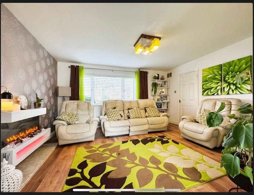 Very Beautiful Four Bedroom Unfurnished House to