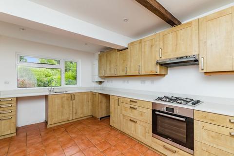 56 Upper Close, Forest Row, RH18 5DS