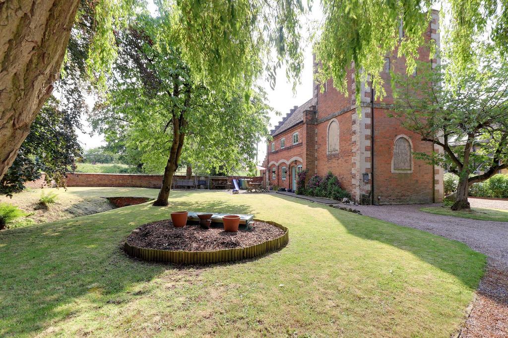 Front Elevation &amp; Garden