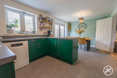 4 bedroom detached house for sale, Wigeon Road, Bridgwater