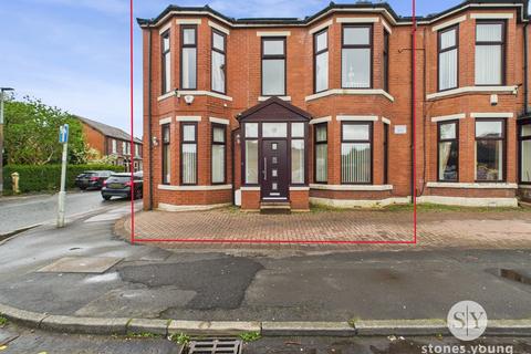7 bedroom end of terrace house for sale, Coniston Road, Blackburn, BB1