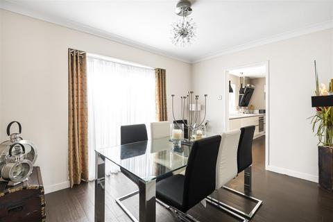 46 Valley Road, Henley-on-thames, RG9 1RR