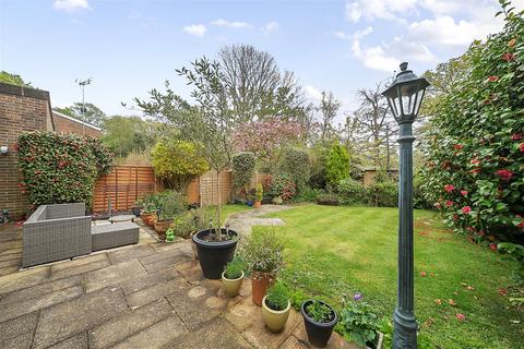 3 bedroom link detached house for sale, Oak End, Arundel