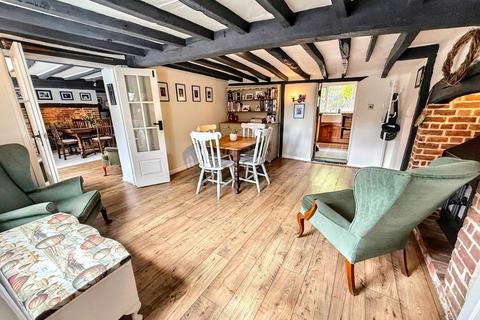 Batten Cottage Breamore Road, Downton, Salisbury, SP5 3HW
