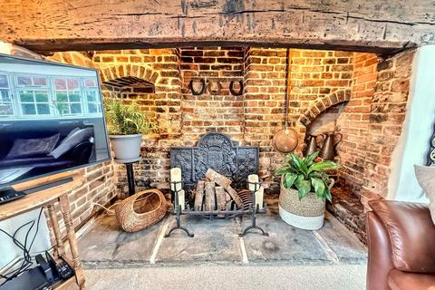 Batten Cottage Breamore Road, Downton, Salisbury, SP5 3HW