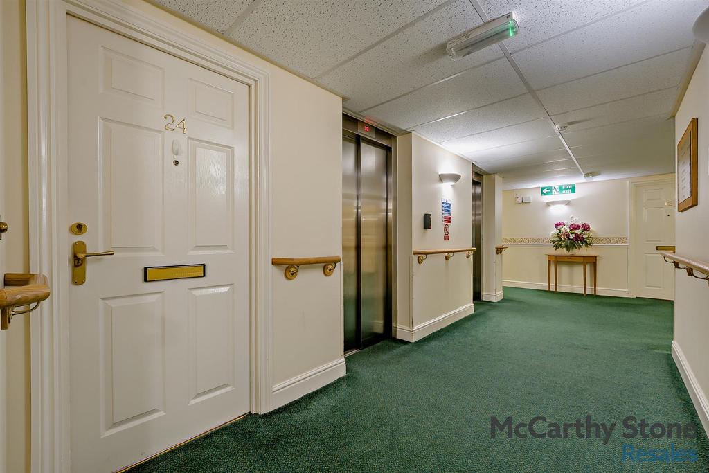 8642684-interior10-800.jpg