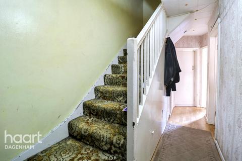 3 bedroom terraced house for sale, Malpas Road, Dagenham