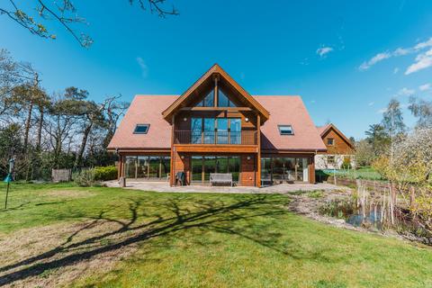 5 bedroom detached house for sale, Stretton Road, Great Glen, LE8