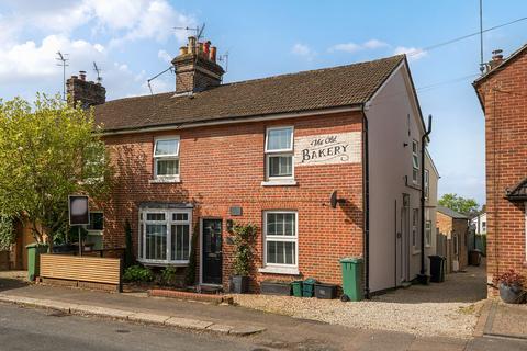 2 bedroom maisonette for sale, Priory Road, Reigate RH2