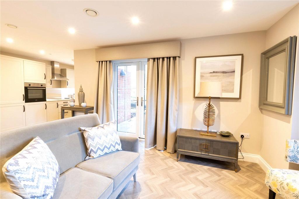 Show Apartment