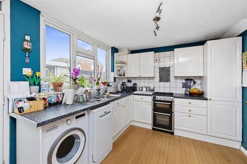 3 bedroom end of terrace house for sale, Old Barn Way, Southwick, Brighton