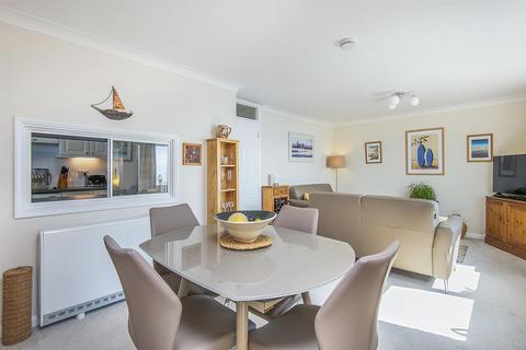 2 bedroom apartment for sale, Falmouth
